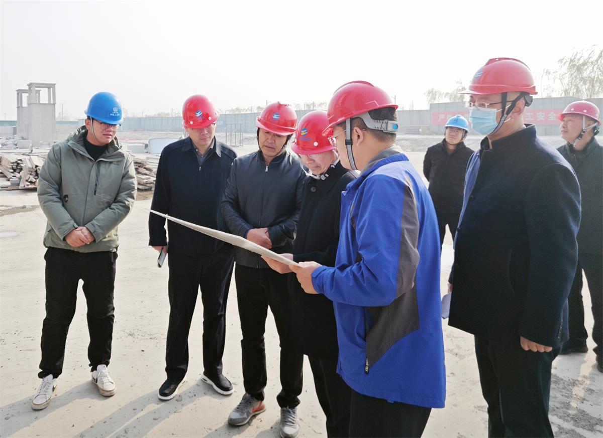 丁銳董事長(zhǎng)到房地產(chǎn)調(diào)研4.jpg